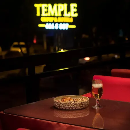 Temple Hotel 2*