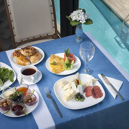 Temple Отель 3*